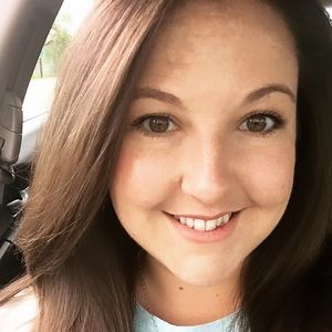 Meet your Posher, Whitney